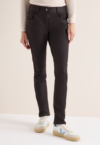 STREET ONE Slimfit Hose in Braun: Vorderseite