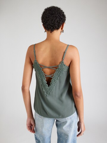 Top 'Arven' di ABOUT YOU in verde