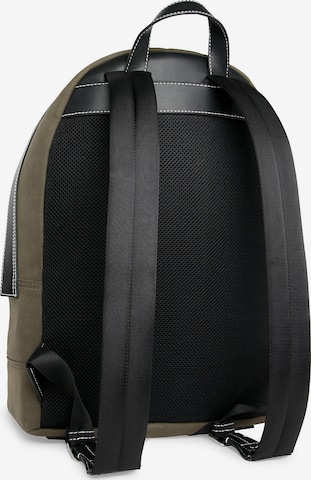 TOMMY HILFIGER Rucksack 'CLASSIC' in Grün