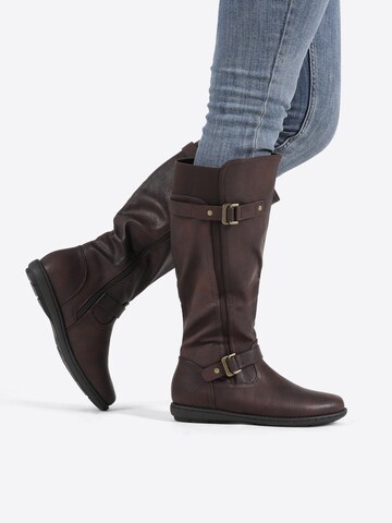 Dream Pairs Boots in Bruin