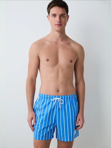 Pantaloncini da bagno 'PENTI Herren THICK STRIPE Shorts' di Penti in blu: frontale