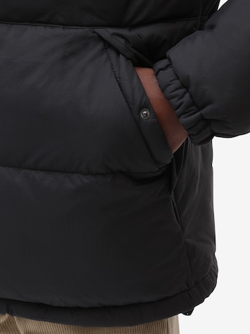 DICKIES Zimní bunda 'WALDENBURG' – černá