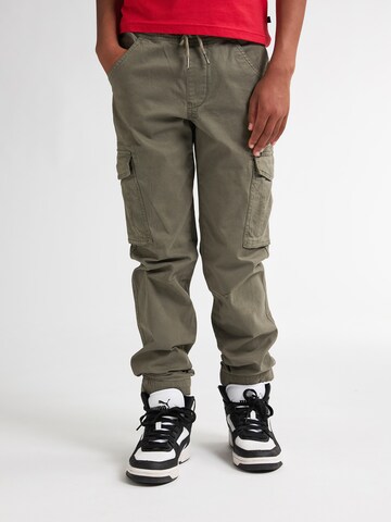 Petrol Industries Tapered Broek in Groen: voorkant