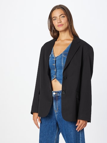 Monki Blazer in Black: front