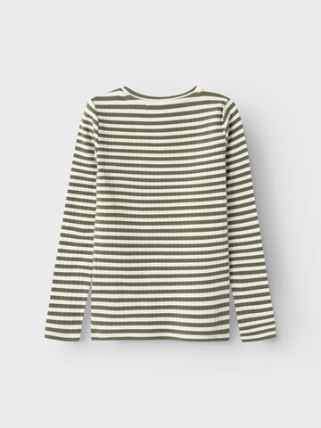 T-Shirt 'NKFSURAJA' NAME IT en vert