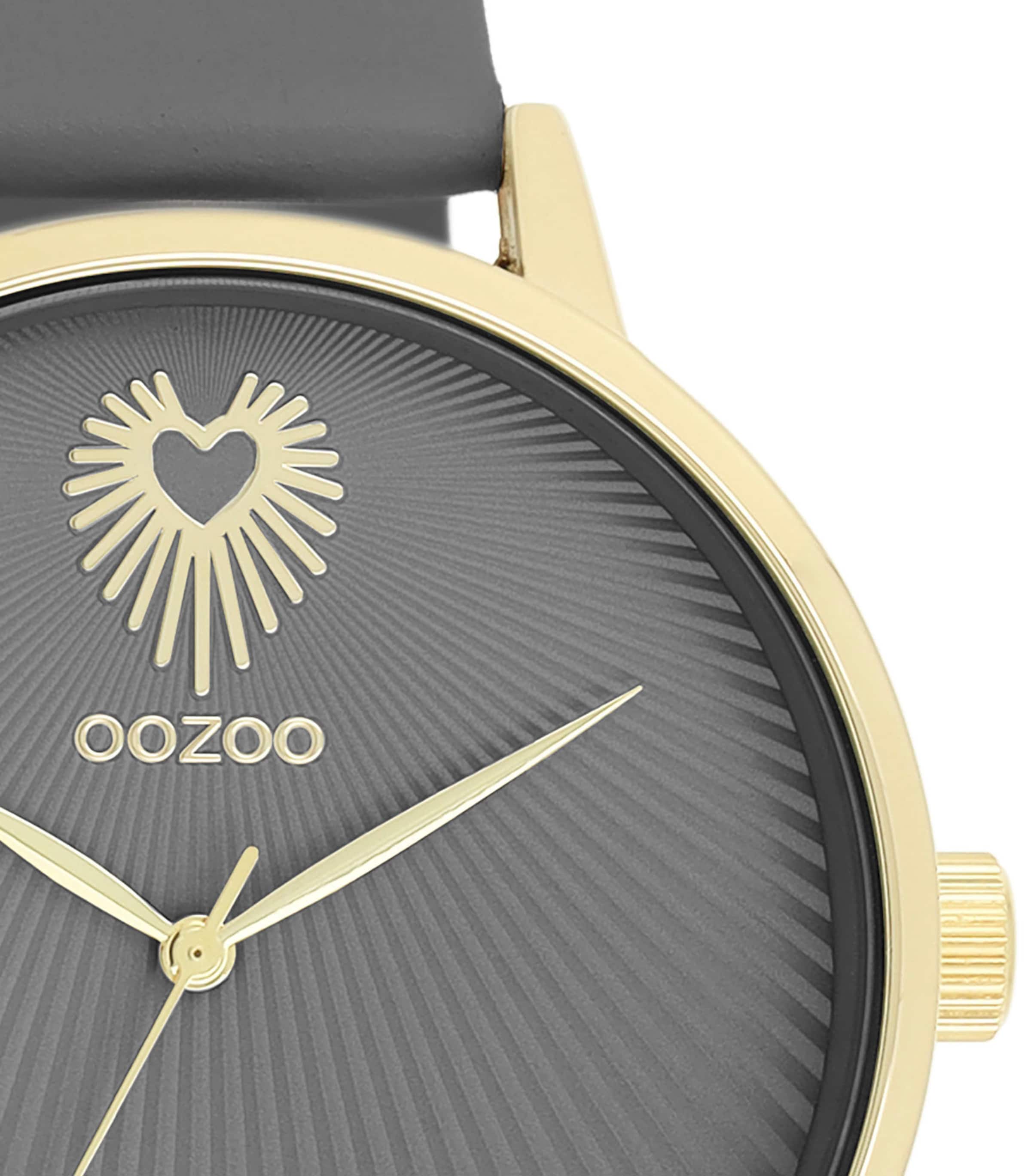 OOZOO Analog Watch in Brown