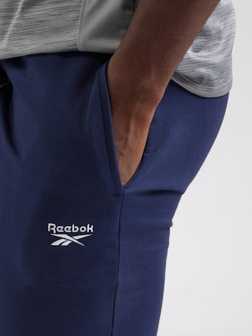 Tapered Pantaloni sport de la Reebok pe albastru