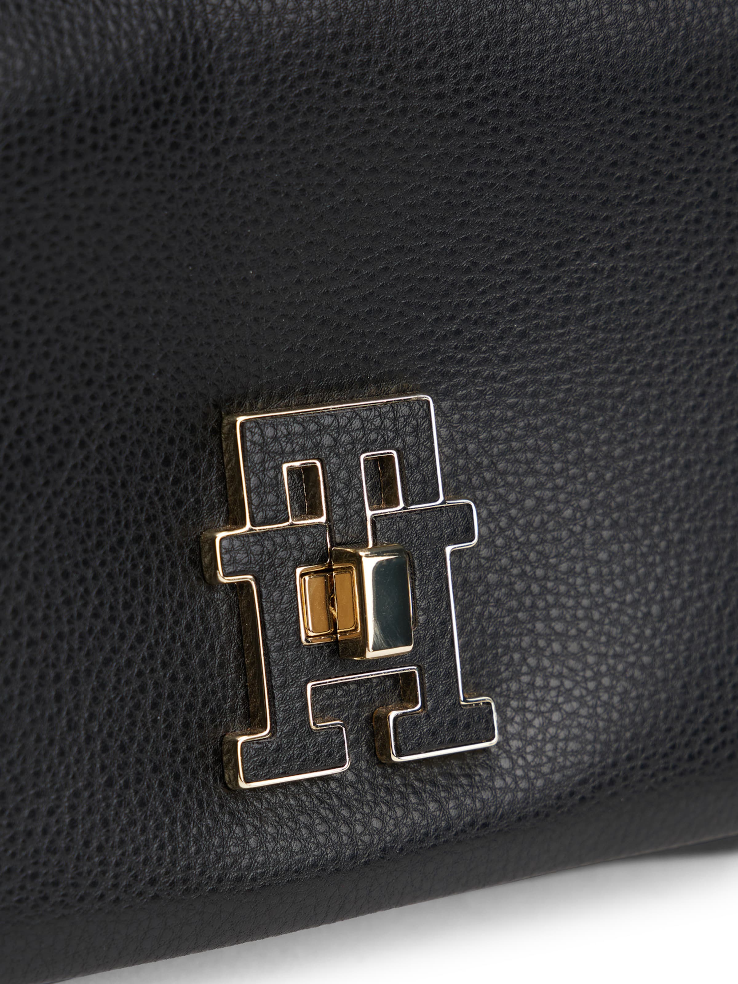 Geantă de umăr de la TOMMY HILFIGER pe negru