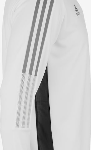 T-Shirt fonctionnel 'Juventus Turin' ADIDAS SPORTSWEAR en blanc