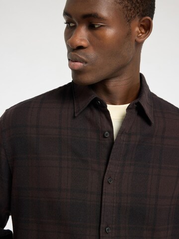 SELECTED HOMME Regular fit Button Up Shirt in Brown
