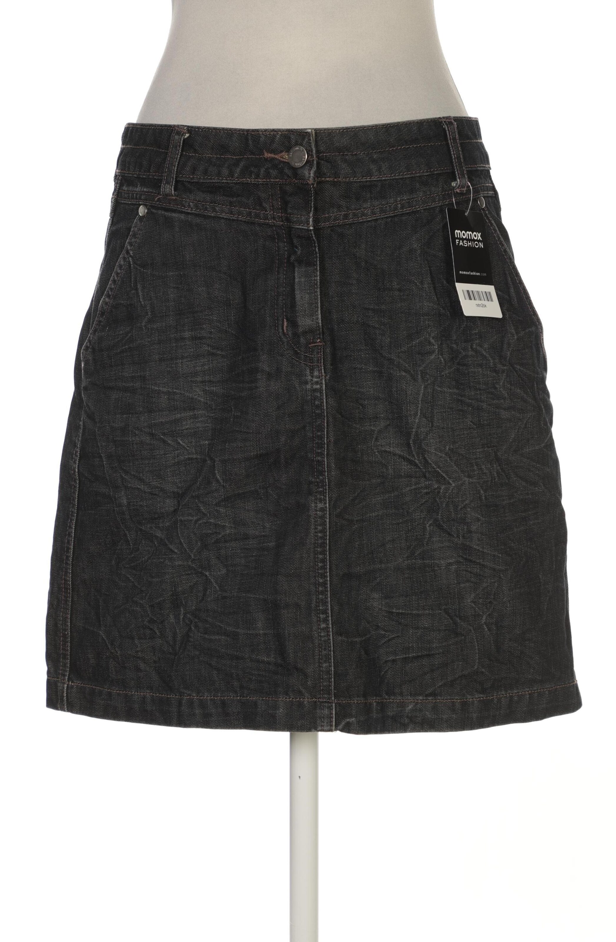 Sandwich Skirt in S in Blue: front