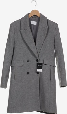Reserved Jacket & Coat in M in Grey: front