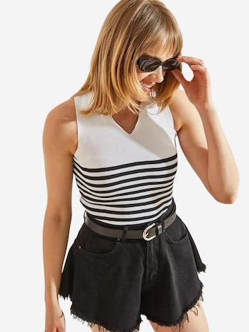 Tops en tricot Bianco Lucci en beige