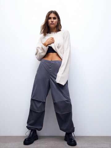 Pull&Bear Loosefit Hose in Grau