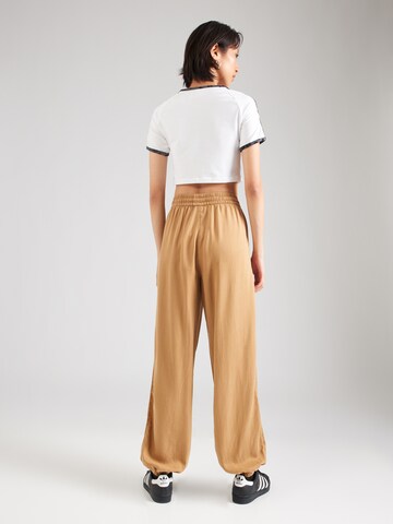 ONLY Loose fit Trousers 'KENYA' in Brown