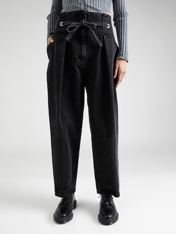 3.1 Phillip Lim Tapered Pressveckade jeans 'ORIGAMI' i svart: framsida