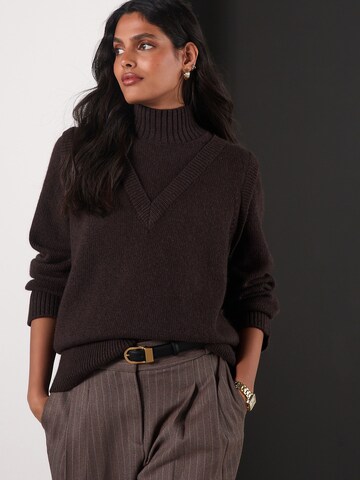 Pull-over Next en marron : devant