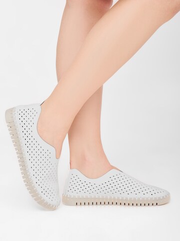 ILSE JACOBSEN Slip-Ons 'Tulip' in White: front