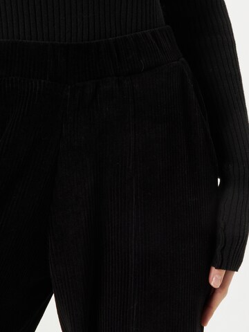 LOVJOI Regular Trousers 'THILDA' in Black