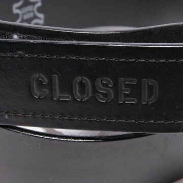 Closed Belt in S in Black