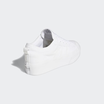 Baskets basses 'Nizza Platform' ADIDAS ORIGINALS en blanc