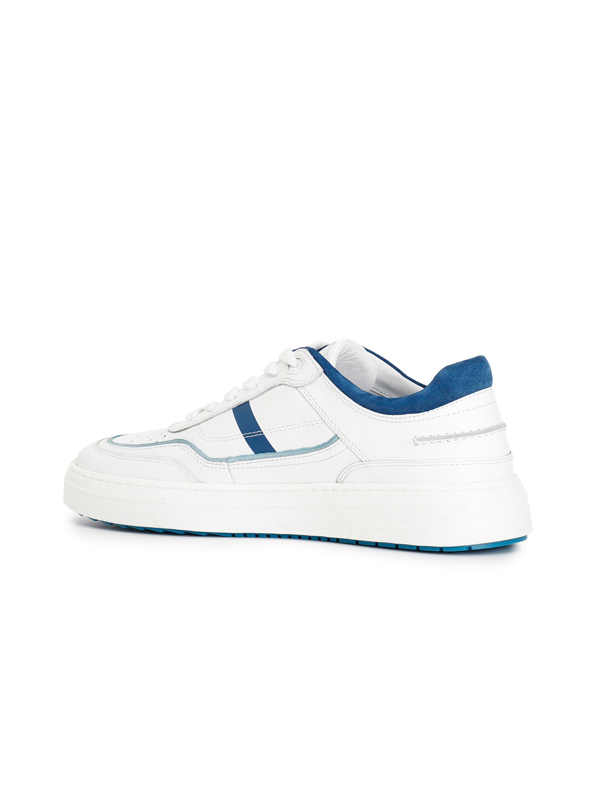 Sneaker bassa di CAFè NOIR in bianco