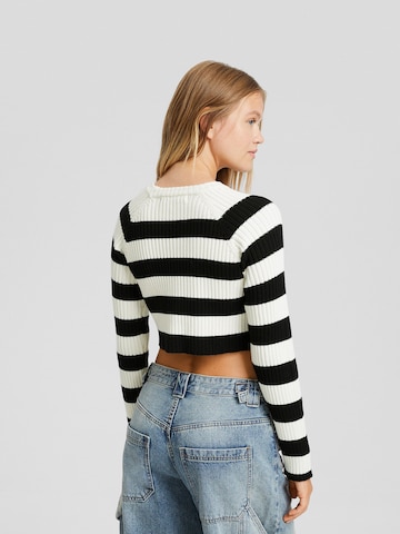 Bershka Pullover in Schwarz