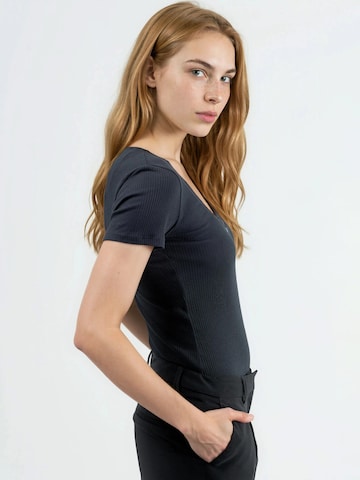 Busem Blouse in Zwart