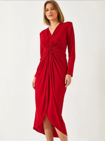 Robe Bianco Lucci en rouge : devant