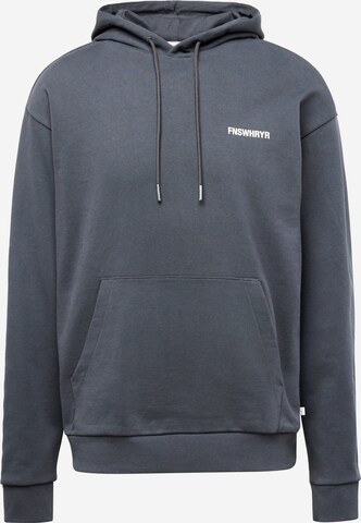 QS Sweatshirt in Grey: front