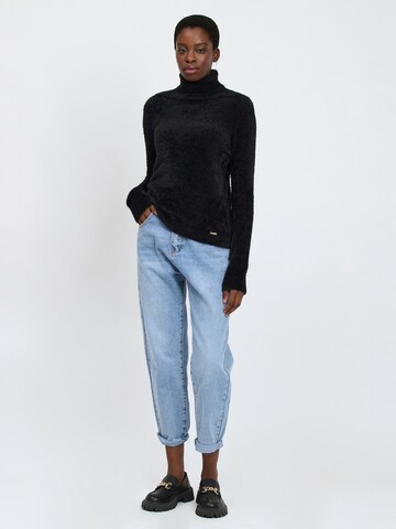 Influencer - Jersey en negro