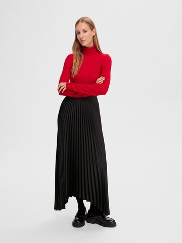 SELECTED FEMME Sweater in Red