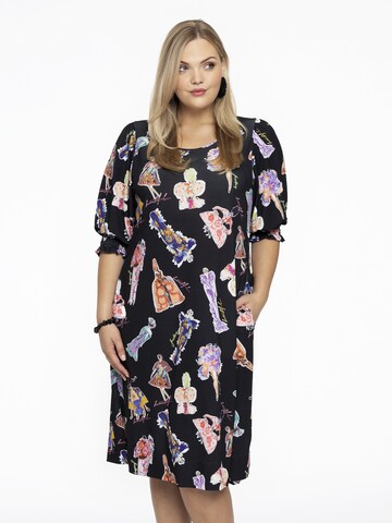 Yoek Dress in Black: front