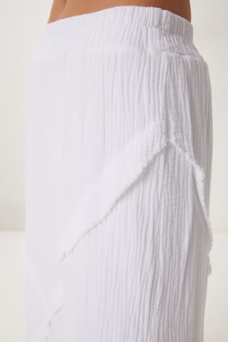 Gonna di Happiness İstanbul in bianco