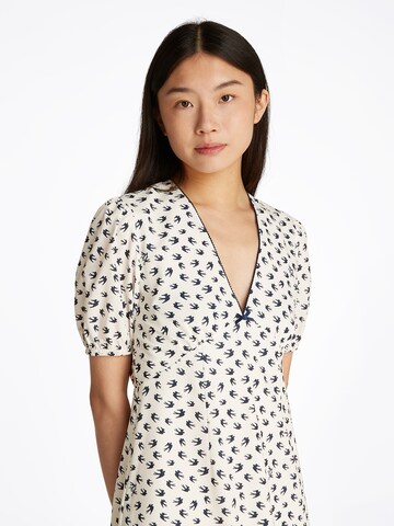 Robe Tommy Jeans en blanc