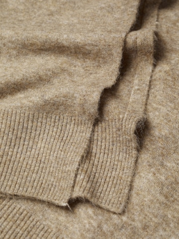 Rochie tricotat 'Canada' de la MANGO pe maro