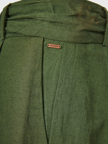 Funky Buddha Loose fit Trousers in Green