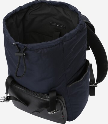 TOMMY HILFIGER Backpack in Blue: front