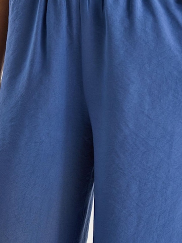 Completo pantalone di Bianco Lucci in blu