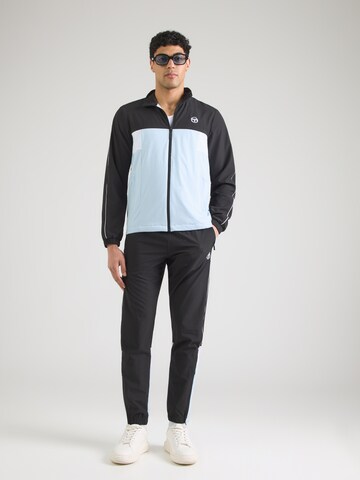 Sergio Tacchini Облекло за трениране в черно: отпред