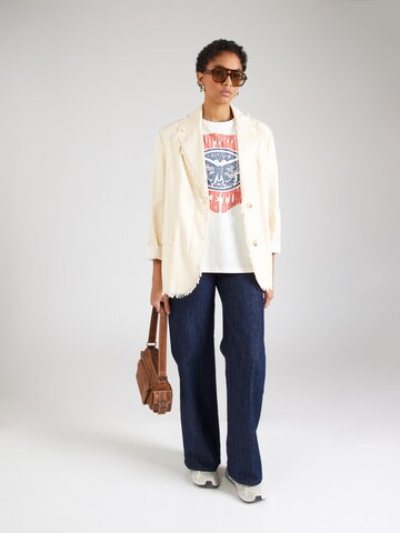 LEVI'S ®Majica 'GOOD THINGS TAKE' - bijela boja