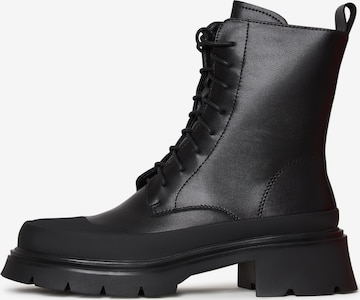 CESARE GASPARI Lace-Up Ankle Boots in Black: front