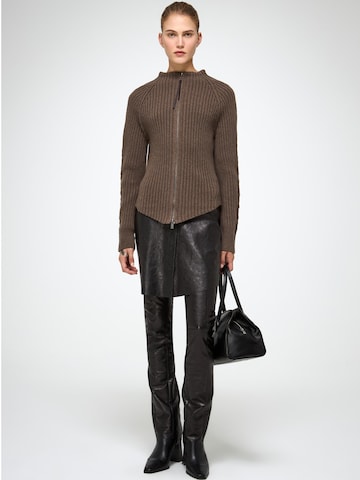 V S P Cardigan 'Dulcie' i brun