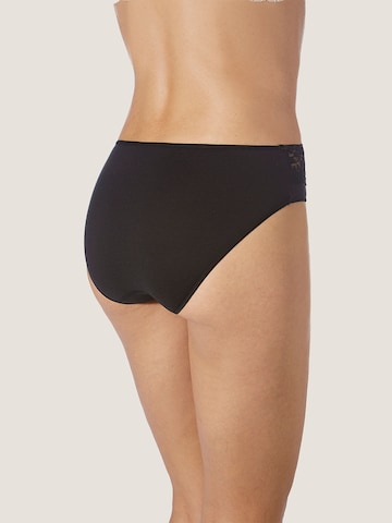 zd ZERO DEFECTS Boyshorts 'Diana lace mid waist panty soy fiber' in Black
