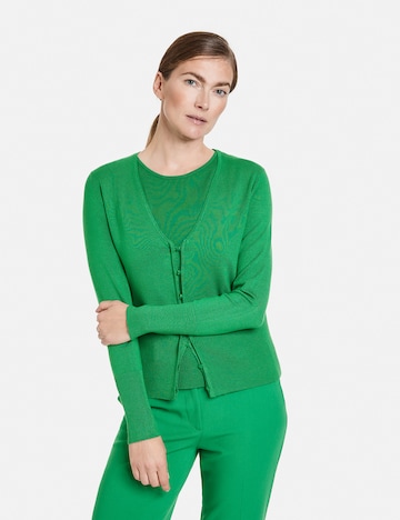 GERRY WEBER Gebreid vest in Groen: voorkant