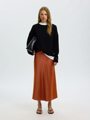 SELECTED - Falda en rojo