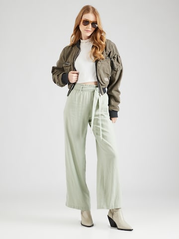 Wide leg Pantaloni 'Say' di JDY in verde