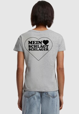 Merchcode T-Shirt 'MHSS Herz 2' in Grau: Vorderseite