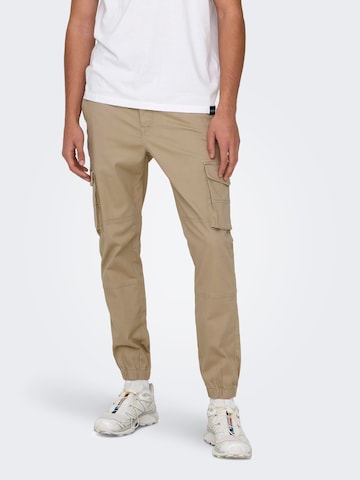 Effilé Pantalon cargo 'Carter' Only & Sons en beige : devant