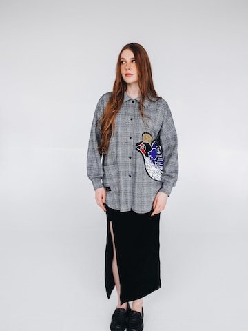 T-shirt 'Shirt with Swallow Motif check' RADADA en gris